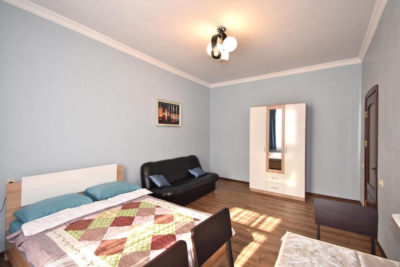 Apartment Near Sasundci Davit Metro Station Jerevan Buitenkant foto