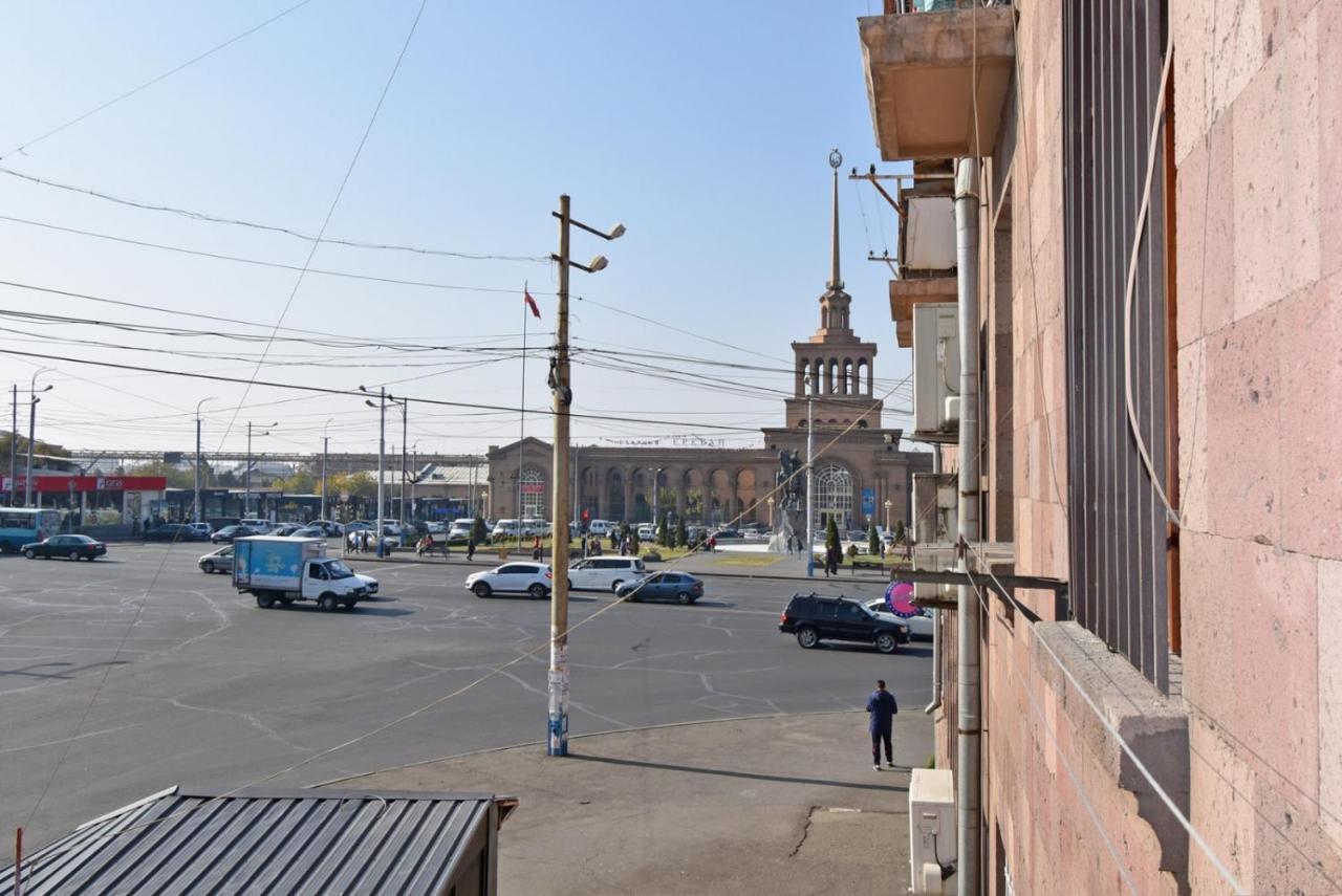 Apartment Near Sasundci Davit Metro Station Jerevan Buitenkant foto